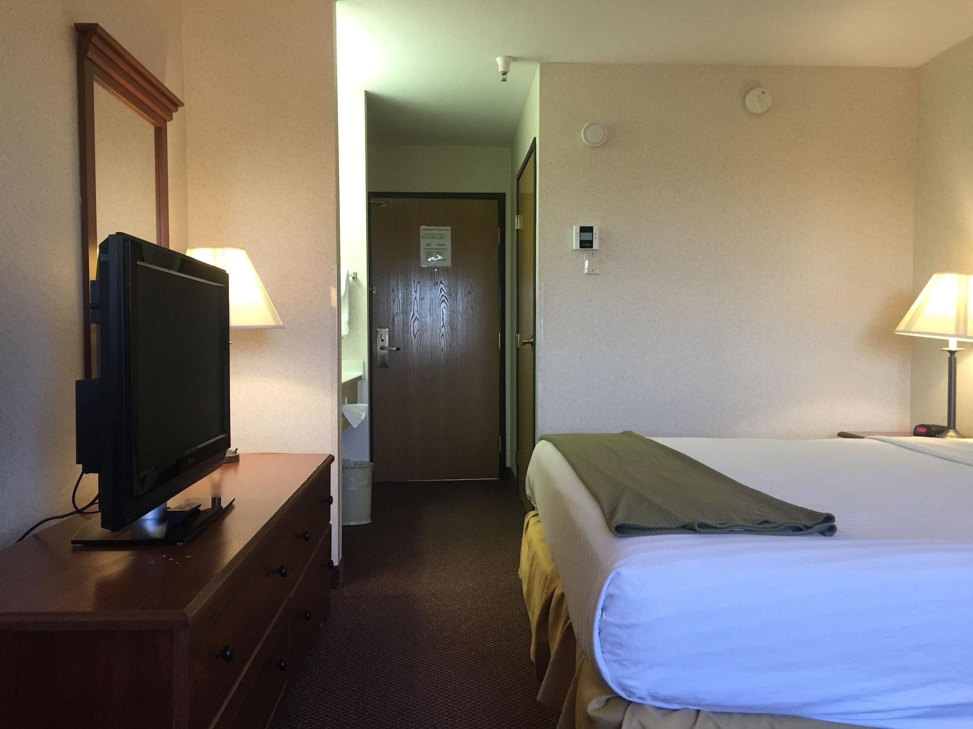 Quality Inn & Suites Уиллоус Экстерьер фото