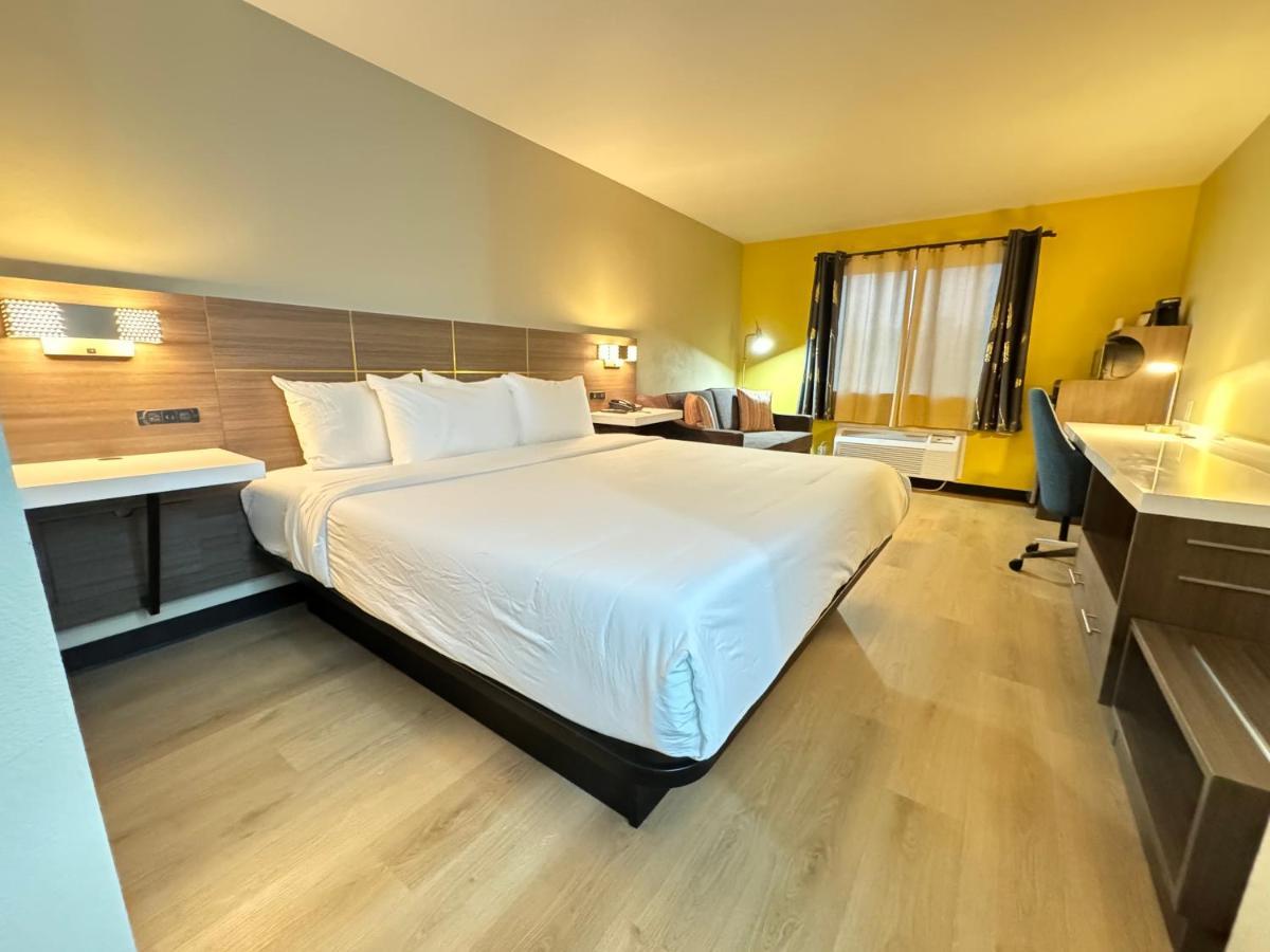 Quality Inn & Suites Уиллоус Экстерьер фото